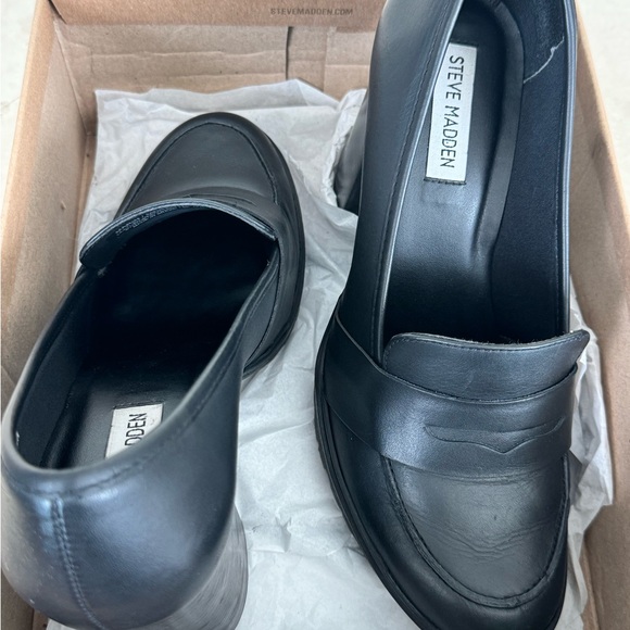 Steve Madden Loafers with stacked 4” heels and 1” platform. Excellent condition. - Picture 4 of 5